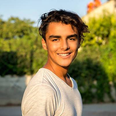 Dhruv Sexsena